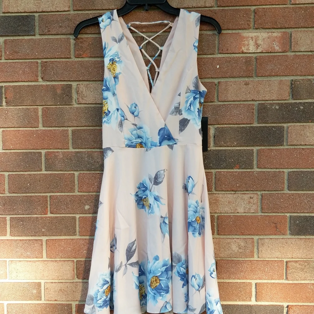 Lulu's Dress Size Small - Picture 9 of 14